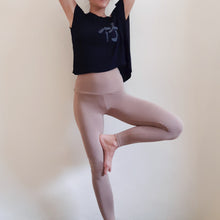 Cargar imagen en el visor de la galería, Women Short・Long Leggings / Brown