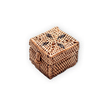 Cargar imagen en el visor de la galería, Takesumi Ata mini Square Basket
