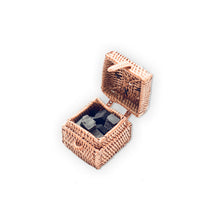 Cargar imagen en el visor de la galería, Takesumi Ata mini Square Basket
