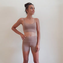 Muat gambar ke penampil Galeri, Women Short・Long Leggings / Brown

